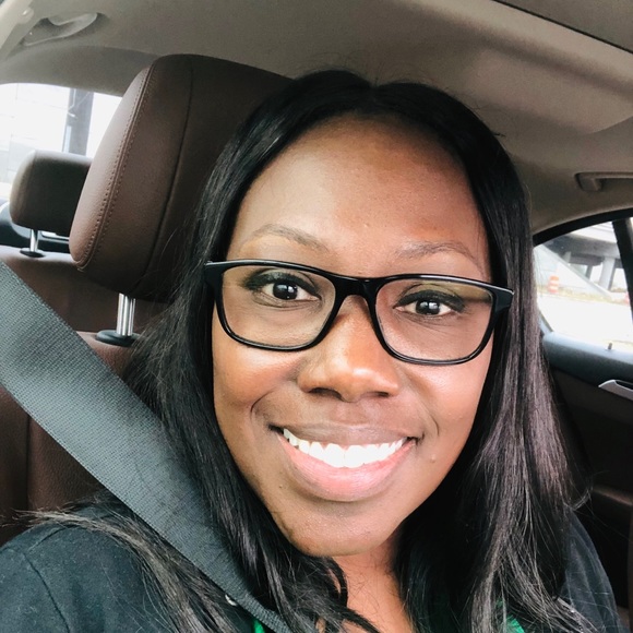 Meet your Posher, Robinn - Picture 1 of 1